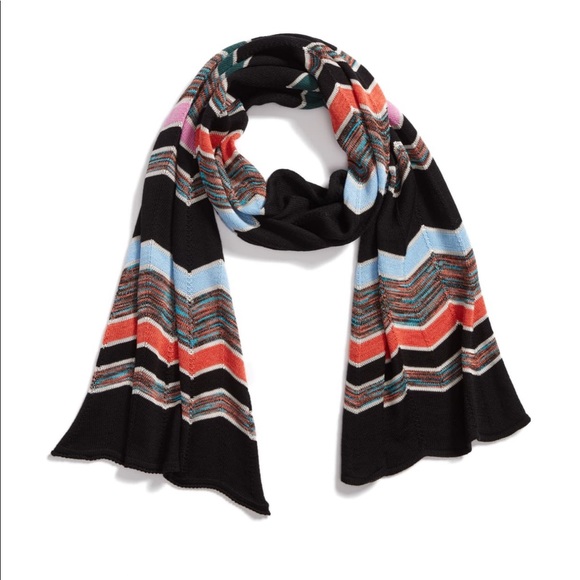 Missoni Zig Zag Scarf - Picture 3 of 8